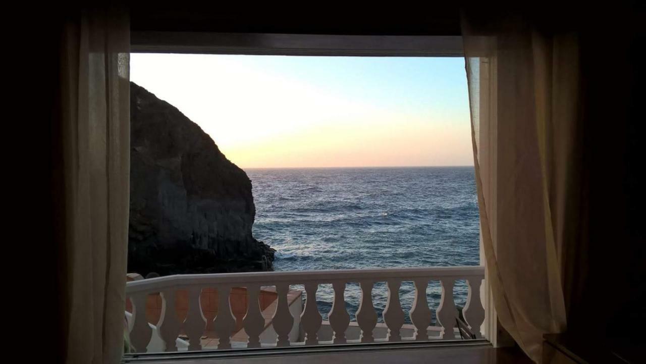 Caleta Los Roques Fasnia Eksteriør billede